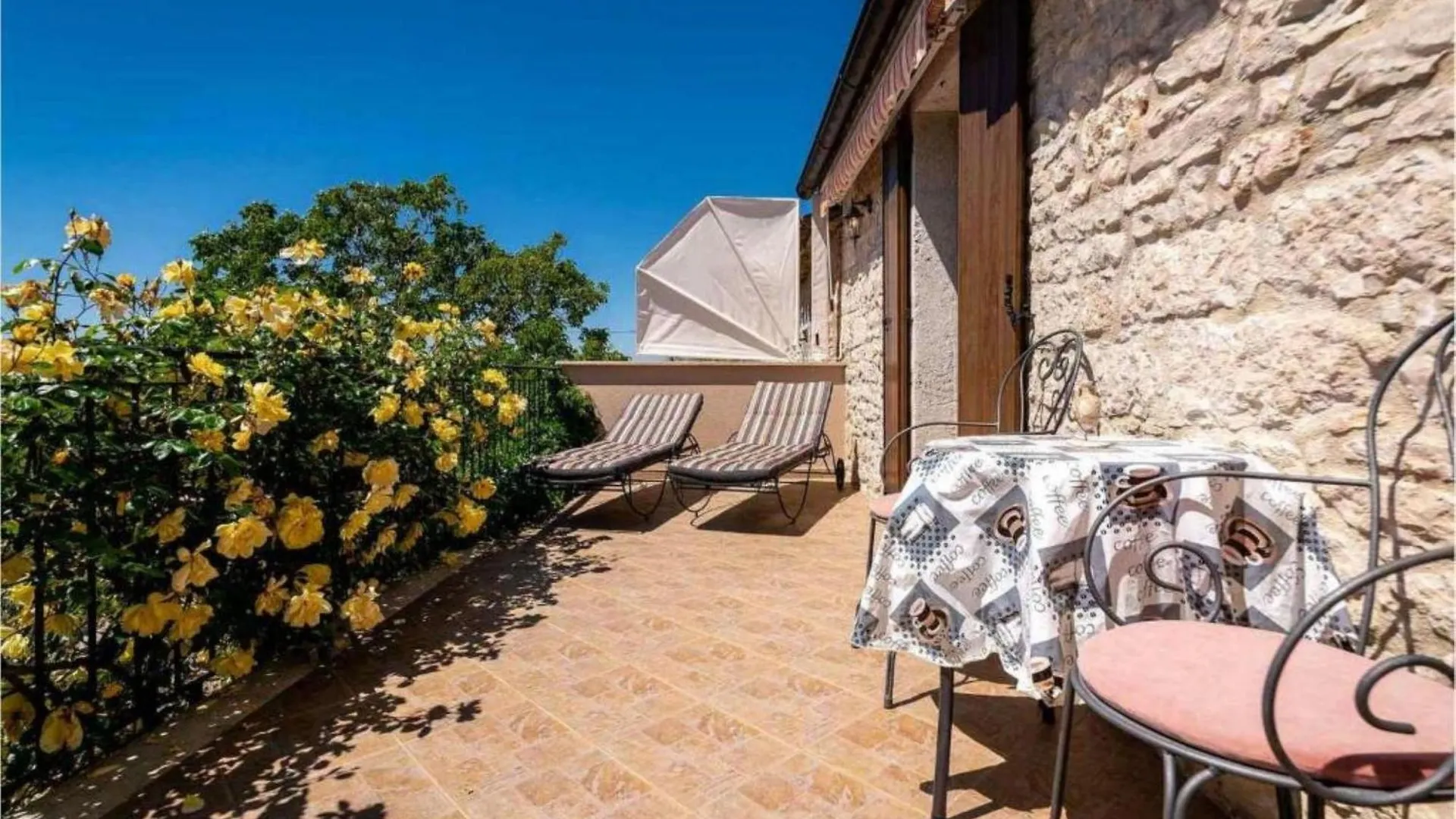 Holiday home Casa Paola Mit Panoramameerblick Und Garten Kastelir