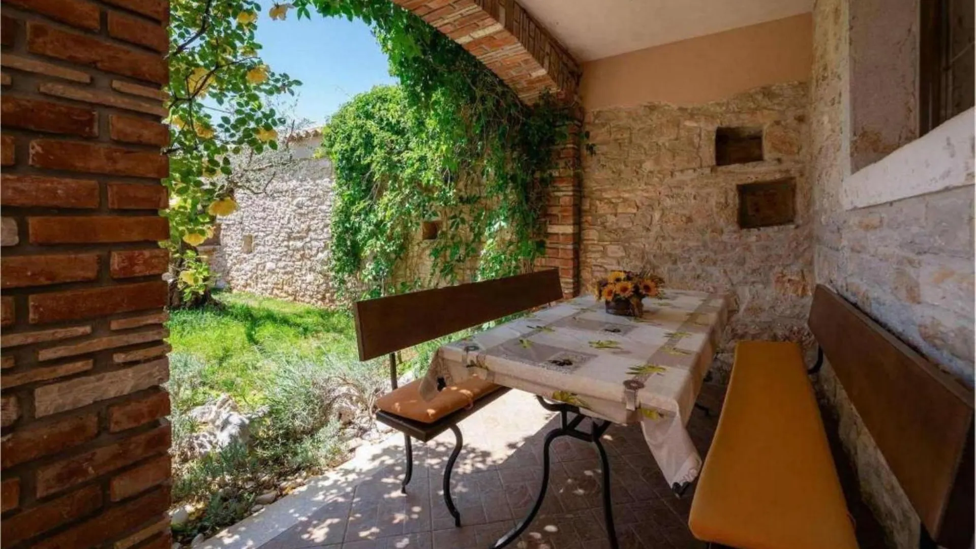 Holiday home Casa Paola Mit Panoramameerblick Und Garten Kastelir