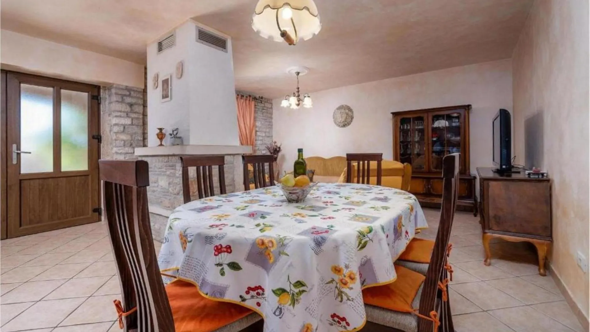 Holiday home Casa Paola Mit Panoramameerblick Und Garten Kastelir Croatia